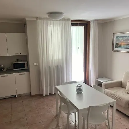 Lydia Hotel 3*