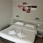 Отель Lydia 3*